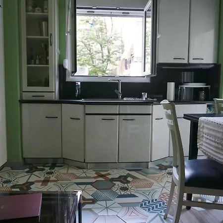 Central, Tranquil, Cool Apartment! Apartmán